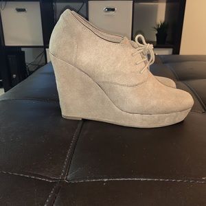 Suede wedge heel
